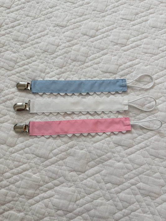 Paci Clip