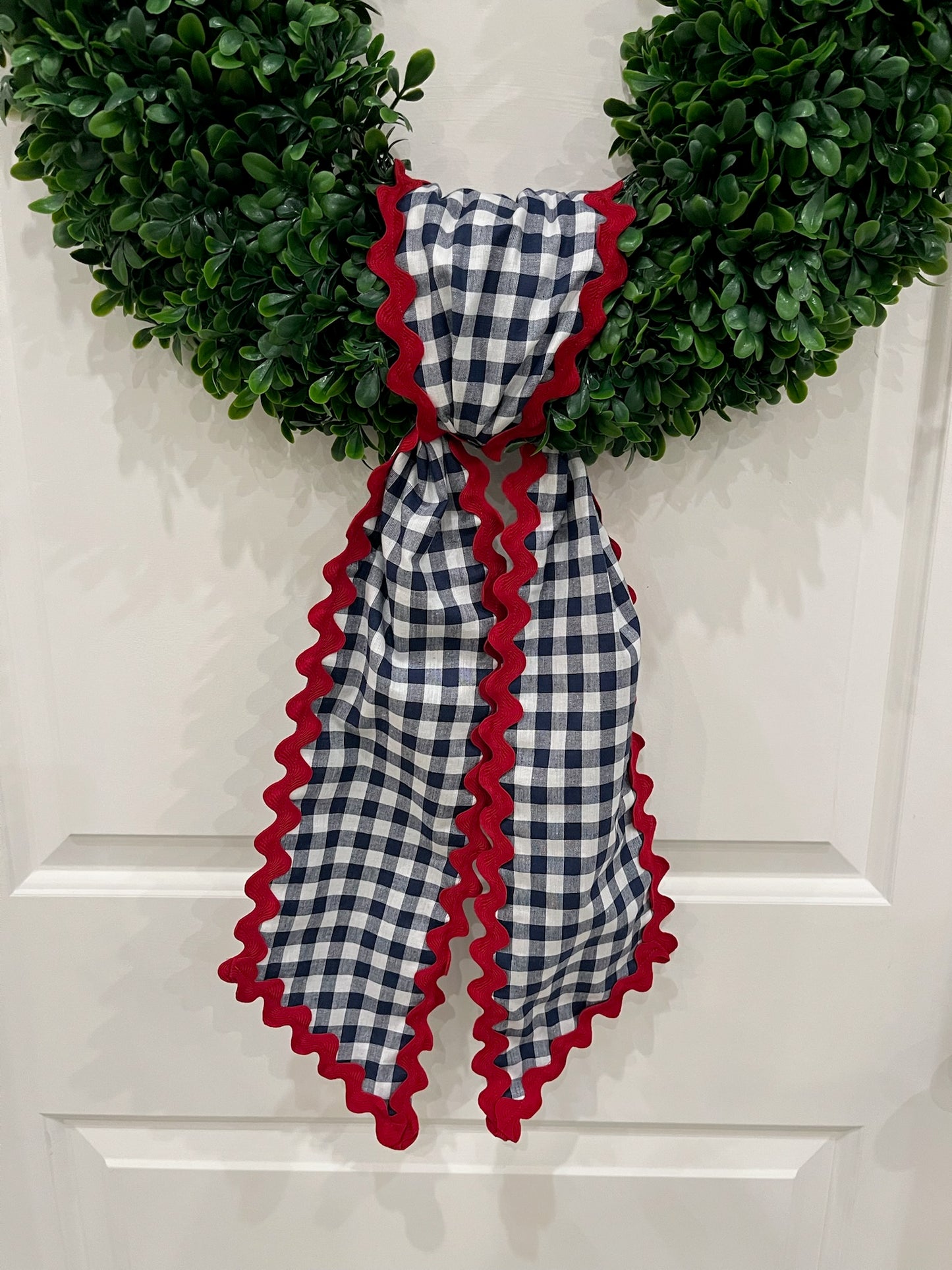 Gingham Wreath Sashes