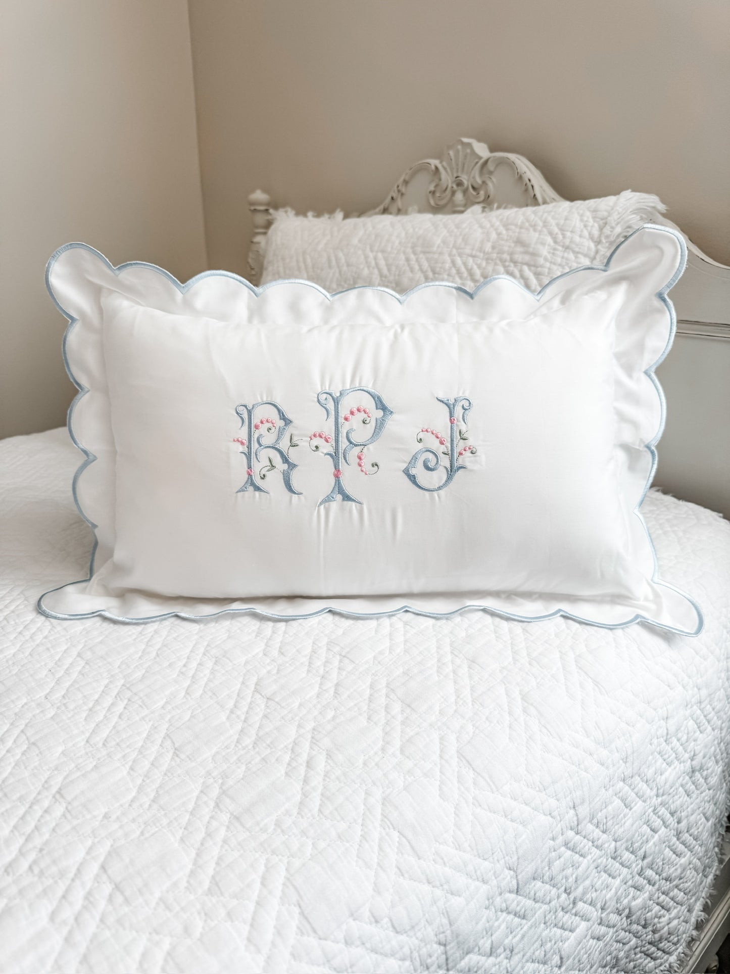 Scalloped Baby Pillows