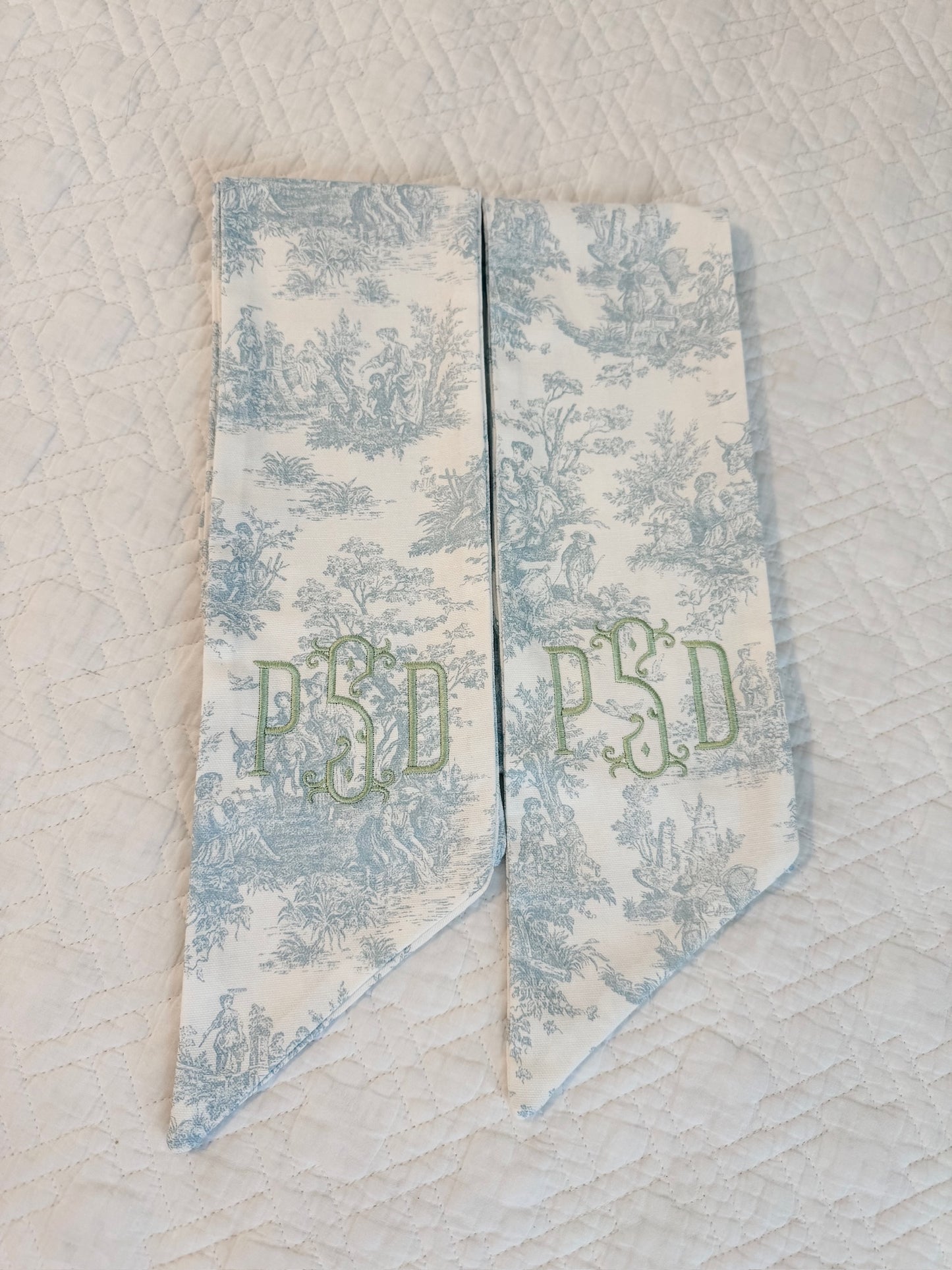Toile Wreath Sashes