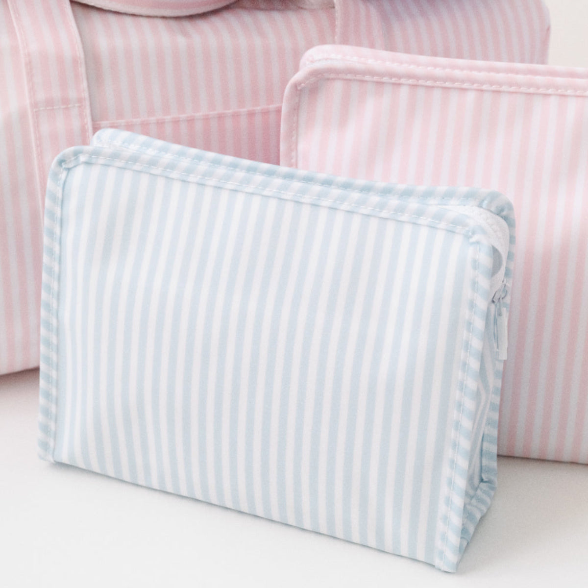 ROADIE MEDIUM Zip Pouch - PIMLICO STRIPE PINK